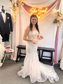 White Lace Mermaid Wedding Dress