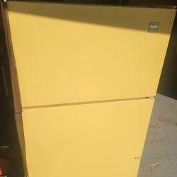 Refrigerator In working Condition 