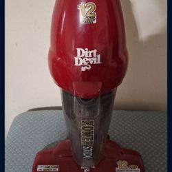 Upright Bagless Vacuum 