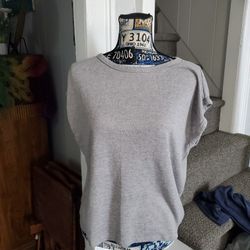 FOREVER 21~ GRAY OPEN BACK TOP!