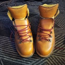 New Danner Boots 