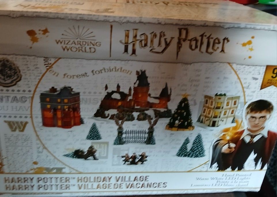 Harry Potters Holliday Village