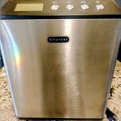 Whynter  2.1 quart Upright Ice Cream Maker with Stainless Steel Bowl