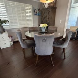 Modern Expandable Dining Table Set – Glass Top + 5 Chairs 