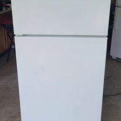 Hotpoint Refrigerator 