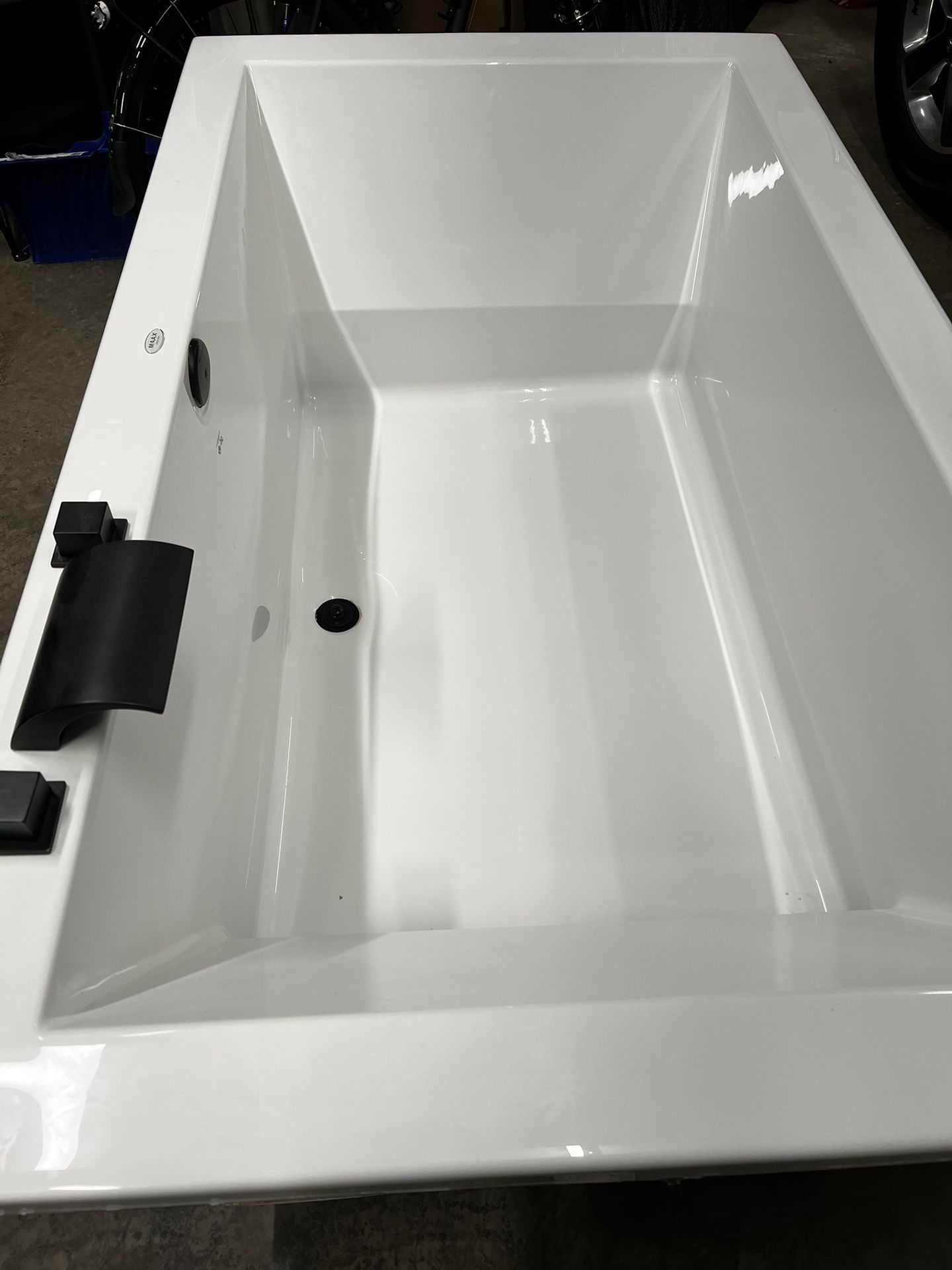 Soaking Tub