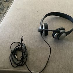 Black And Gray Headphones 
