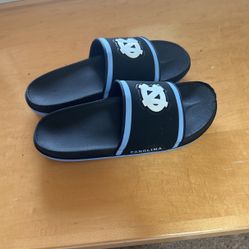 Nike UNC Slides