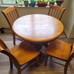 Expandable Round Wooden Dining Table with 4 Chairs – Light Brown Finish