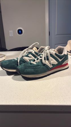New Balance Green Sneakers Size 8M