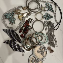 Women’s jewelry 