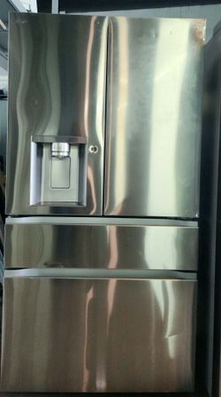 LG 29 cu. ft. Standard-Depth MAX 4-Door French Door Refrigerator with Mini Craft Ice and Full-Convert Drawer