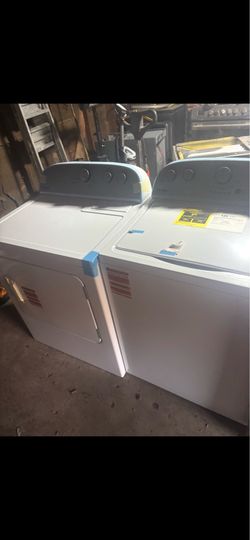 Whirlpool washer an dryer set
