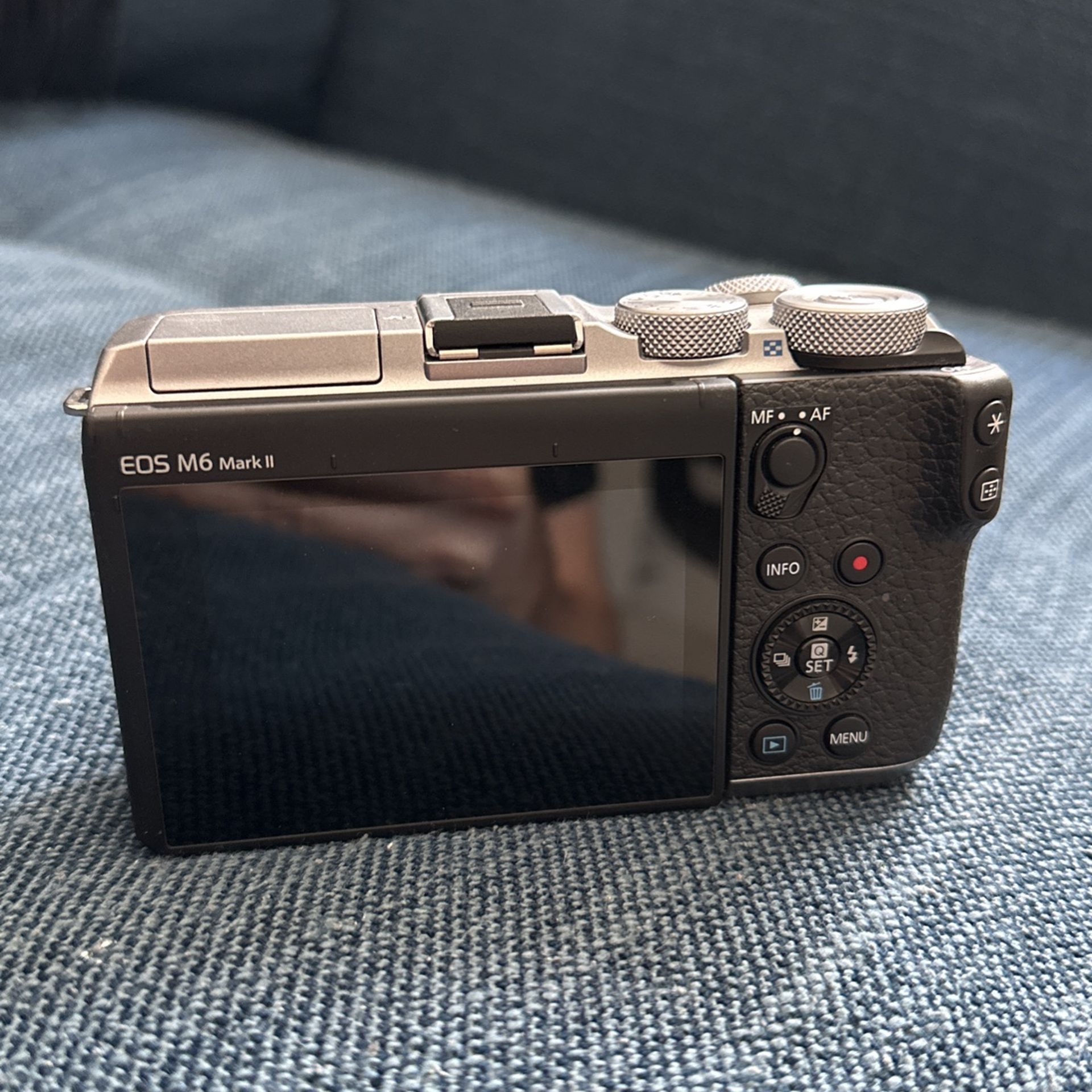Canon EOS M6 Mark II