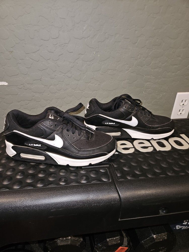 Nike Women's Air Max 90 Shoes