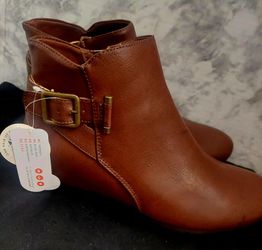 Bare traps Boots