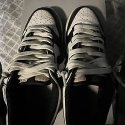 Air Jordan Low Pandas Size 4.5