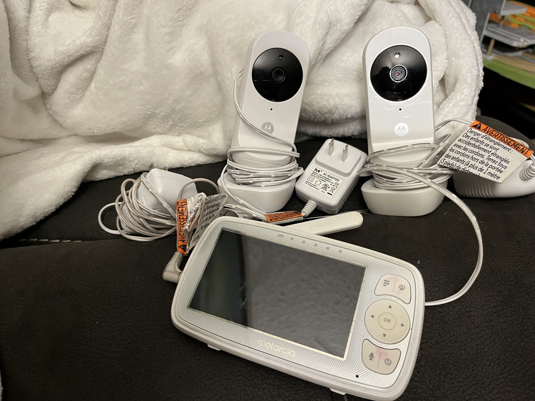 Motorola Baby Monitor With 2 Cameras