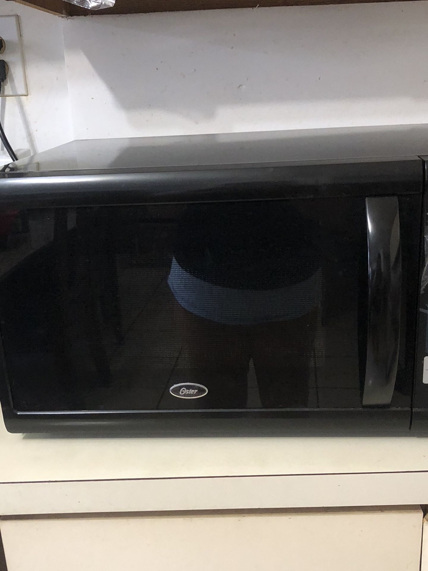 Very Good Condition Oster Microwave