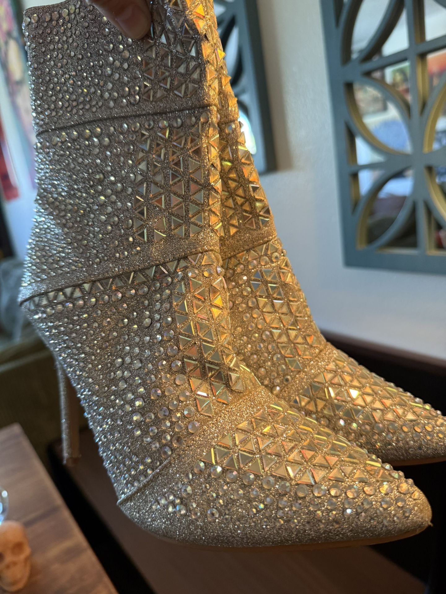 Shiny Women’s Boots