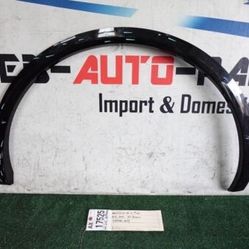 2018 - 2023 AUDI Q5 SQ5 LEFT REAR WHEEL FLARE QUARTER ARCH MOLDING OEM AX17525