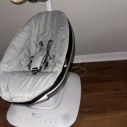 Very Gently Used Baby Swing