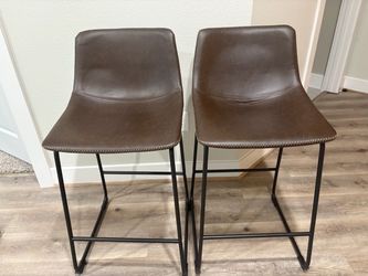 Set of 2 Living Spaces Counter Height Stools – Like New