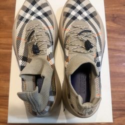 Neptune Check Knit Sneaker (Men) Burberry Size 11
