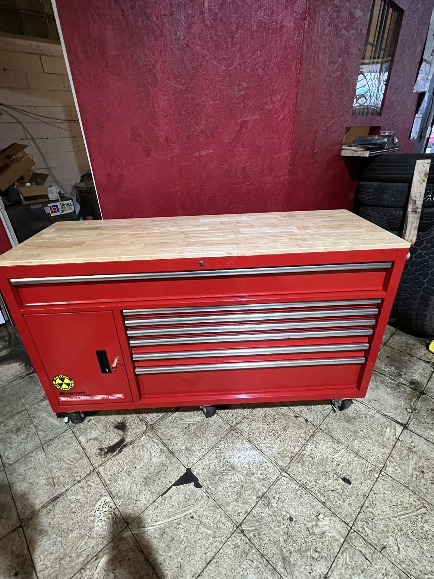 HUSKY Tool Cart And Snap-on Tools 