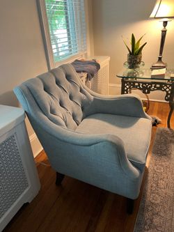 Living Room Chair - Free
