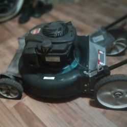 Yard Machine 21 " 5.5 H/P High Wheel Push Mower 
