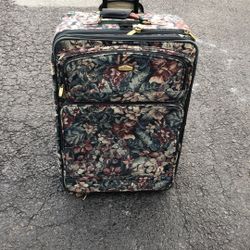 31 inch luggage good condition very strong