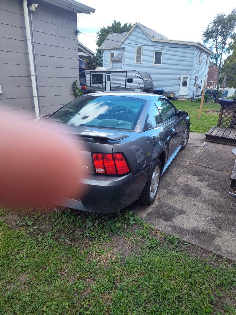 2003 Ford Mustang