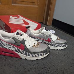 Nike Air Max 90s Tunnel Walk SZ: 11.5