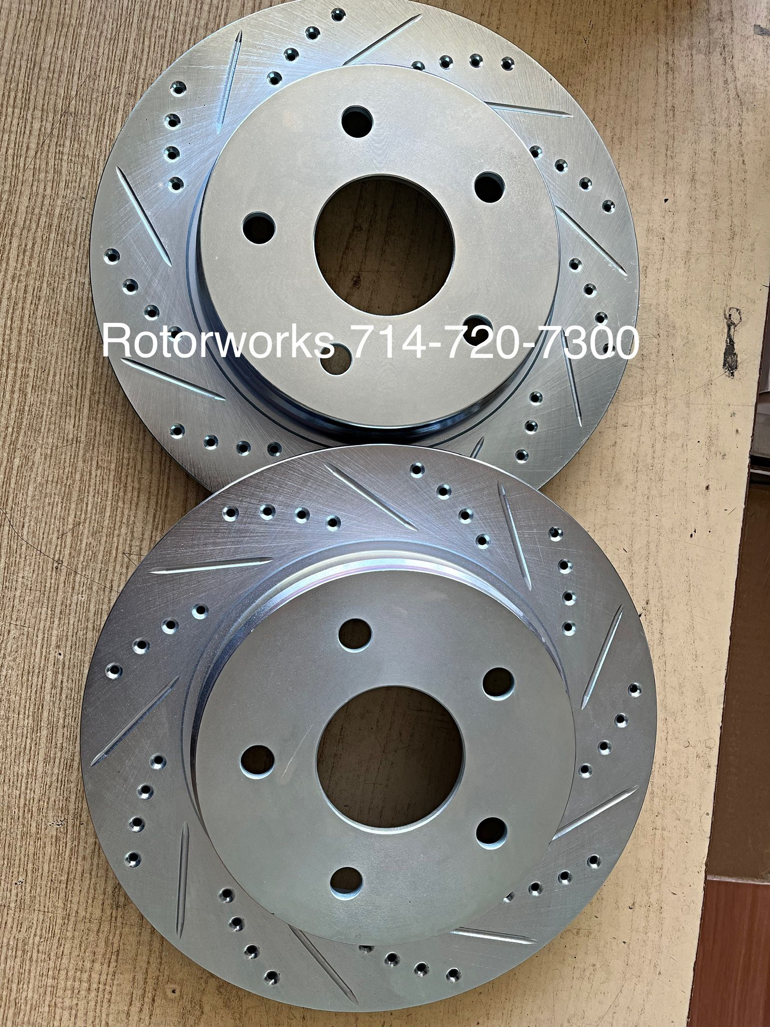 Dodge Ram 1500, 02-18 Front Drill Slot Rotors Ceramic Brake Pads