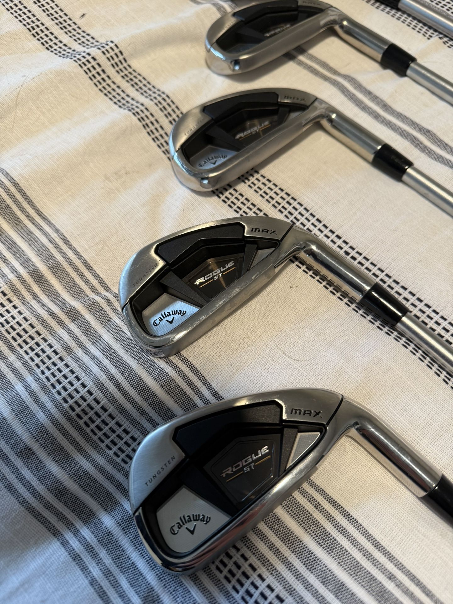 Callaway Rogue Max Irons 4-AW With C-Taper Light Shafts Like New
