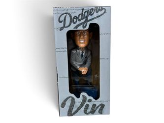 DODGERS VIN SCULLY BOBLEHEAD (CMP130170)