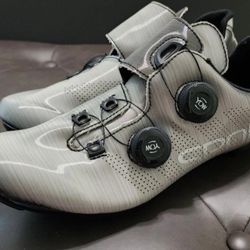 Yow Sport Grey Cycling Bike Shoes Size 39