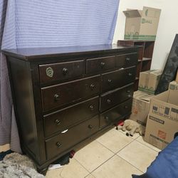 Queen bed And Dresser Both