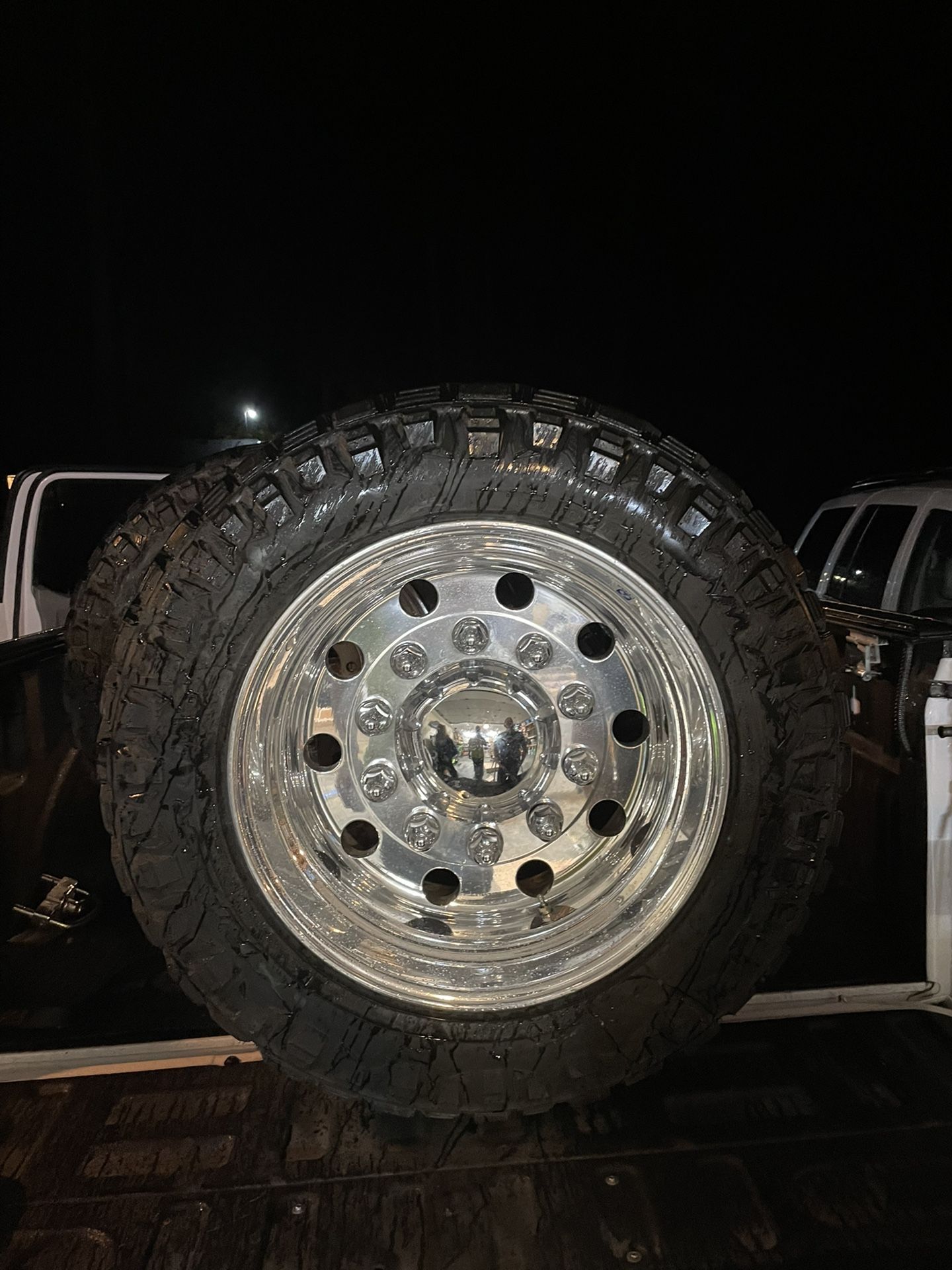 22.5x12.5 SS Alcoa On 37s