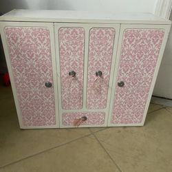 Doll Closet With Clothes