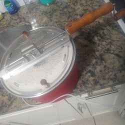 Pop corn Popper