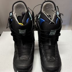 Women’s Burton Mint Snowboard Boots - Size 8
