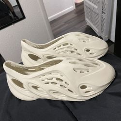 Yeezy Foam Runner 