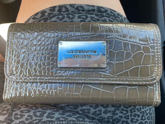Liz Claiborne wallet