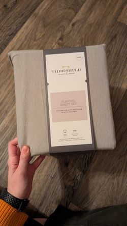 Unopened Queen Flannel Sheets