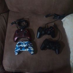 Xbox One And PS3 Controllers