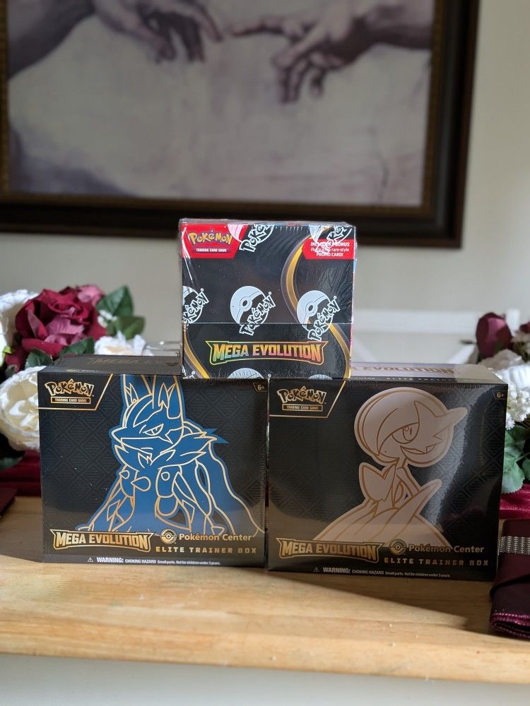 Pokemon Center Mega Evolutions Set