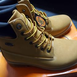 NEW- Lugz Convoy Men's Water Resistant Boots size 8.5