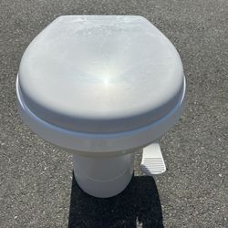 Brand New luxury RV toilet for $120